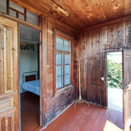 Racha Chogovadze'S Guest House Ambrolauri Exterior photo